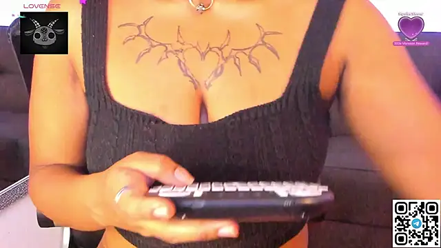 Snapshot of morticia_420 chatting on 07/21/26, 07:49 morticia 420 online show from 07/21/26, 07:49