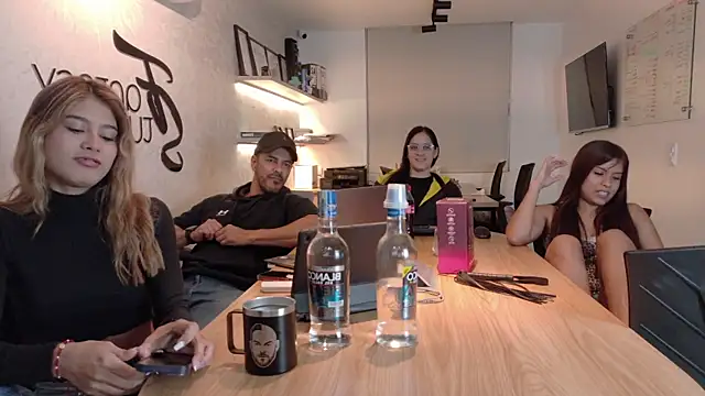 SecretKnigth online show from 06/26/26, 06:18