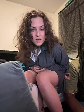 snowflakee69 online show from 07/07/26, 04:59