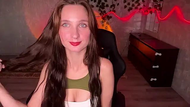 GensaFlara online show from 07/31/26, 02:05