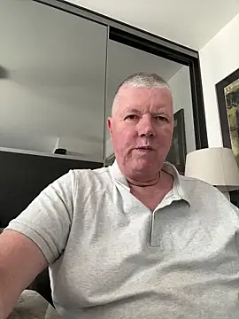 Snapshot of cumboy chatting on 04/20/26, 12:52 cumboy online show from 04/20/26, 12:52