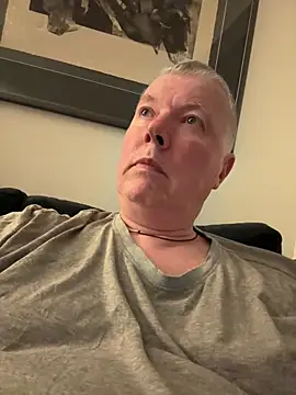 Snapshot of cumboy chatting on 05/01/26, 10:47 cumboy online show from 05/01/26, 10:47