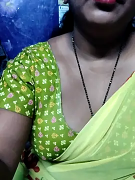 Snapshot of shanthi_telugu99 chatting on 07/11/26, 10:11 shanthi telugu99 online show from 07/11/26, 10:11