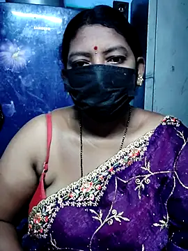 Snapshot of shanthi_telugu99 chatting on 07/22/26, 11:29 shanthi telugu99 online show from 07/22/26, 11:29