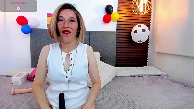 Snapshot of Margott_mature chatting on 07/17/26, 12:12 Margott mature online show from 07/17/26, 12:12