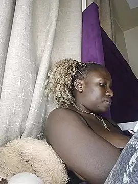 Snapshot of Sexxy_gettty chatting on 07/17/26, 12:45 Sexxy gettty online show from 07/17/26, 12:45