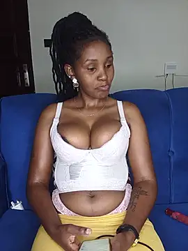 Snapshot of Holy_Virgin chatting on 06/18/26, 05:06 Holy Virgin online show from 06/18/26, 05:06