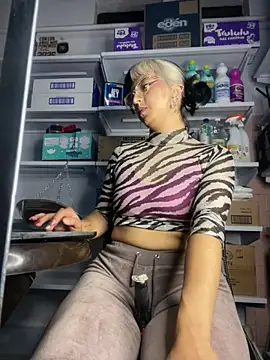 RebelKitty  online show from 07/02/26, 03:23