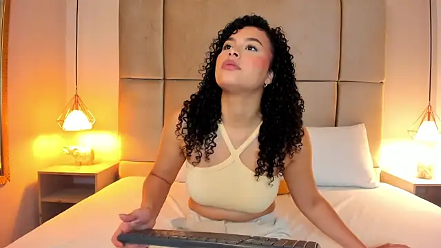 jadetorres  online show from 07/30/26, 08:19