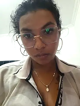sophiagomezx online show from 07/08/26, 08:46