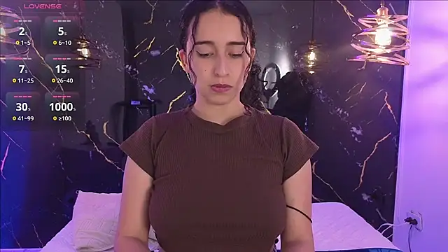 ZoeBlissX online show from 07/18/26, 11:47