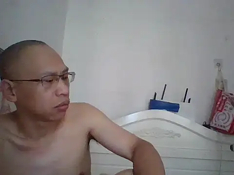 Snapshot of benly888 chatting on 06/23/26, 11:47 benly888 online show from 06/23/26, 11:47