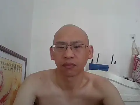 Snapshot of benly888 chatting on 06/28/26, 12:27 benly888 online show from 06/28/26, 12:27