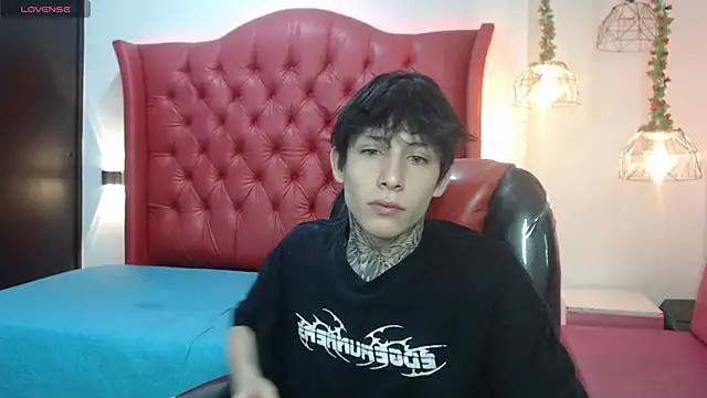 Snapshot of Cry_thereal chatting on 06/28/26, 08:48 Cry thereal online show from 06/28/26, 08:48