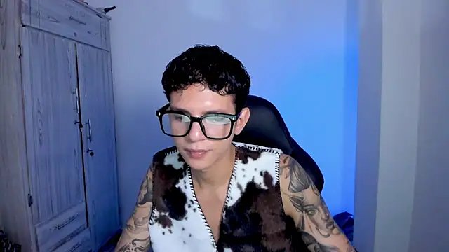 tylerrnova online show from 06/23/26, 03:26