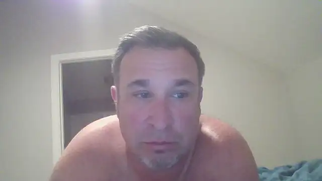 Snapshot of Italian7869 chatting on 06/26/26, 05:12 Italian7869 online show from 06/26/26, 05:12