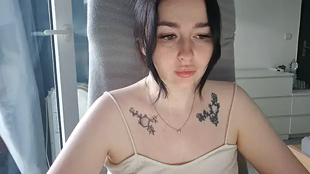 Baby girl 2028 online show from 07/02/26, 06:14