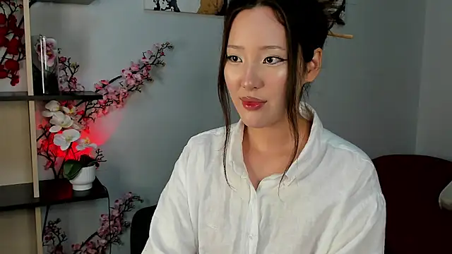 Snapshot of Lillie_sunn chatting on 06/21/26, 10:01 Lillie sunn online show from 06/21/26, 10:01