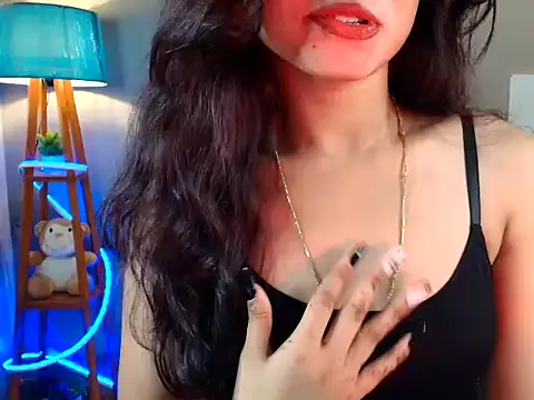 Snapshot of Your-mansi chatting on 07/25/26, 10:57 Your-mansi online show from 07/25/26, 10:57