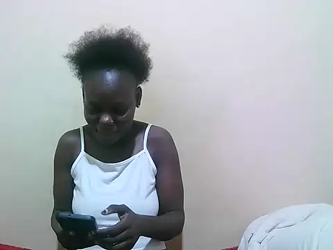 Snapshot of bianca_love2 chatting on 07/02/26, 04:46 bianca love2 online show from 07/02/26, 04:46