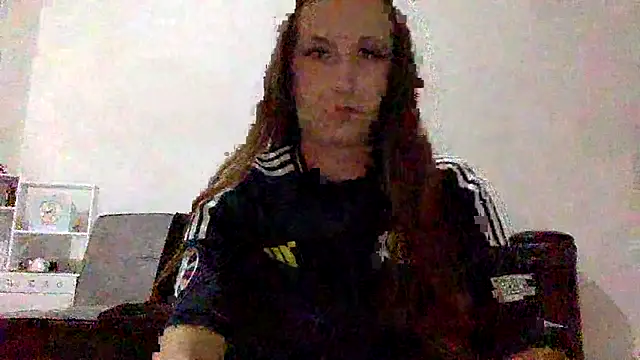 Snapshot of Coleyy_xx chatting on 06/19/26, 07:28 Coleyy xx online show from 06/19/26, 07:28