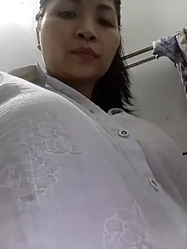 Snapshot of -milk-milk chatting on 07/09/26, 01:37 -milk-milk online show from 07/09/26, 01:37