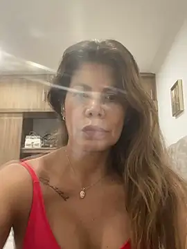 Snapshot of Valen_Milf4u chatting on 07/14/26, 02:05 Valen Milf4u online show from 07/14/26, 02:05
