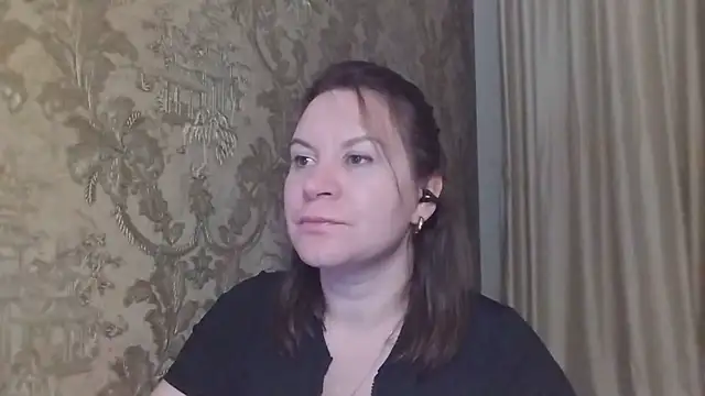 Lauralison online show from 07/26/26, 09:54