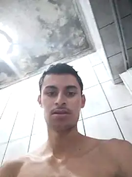 Snapshot of Binhomadeira chatting on 07/10/26, 08:33 Binhomadeira online show from 07/10/26, 08:33