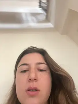 Snapshot of kate_nicepops333221 chatting on 06/20/26, 07:44 kate nicepops333221 online show from 06/20/26, 07:44