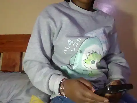 Priscay online show from 07/17/26, 04:41