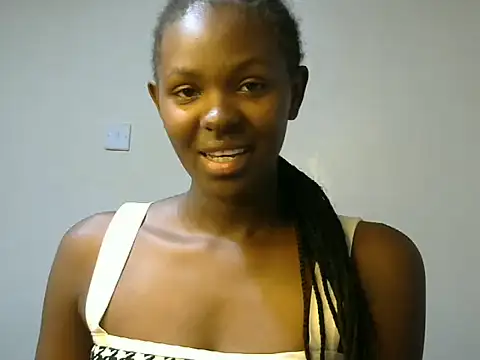 Snapshot of shypretty chatting on 06/27/26, 10:48 shypretty online show from 06/27/26, 10:48