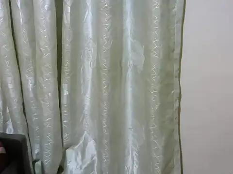 Snapshot of shypretty chatting on 07/17/26, 05:29 shypretty online show from 07/17/26, 05:29