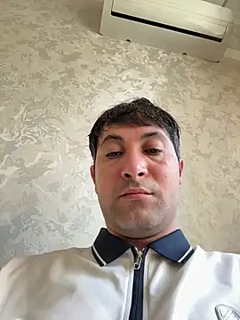 Snapshot of Elnur_464 chatting on 06/26/26, 12:09 Elnur 464 online show from 06/26/26, 12:09