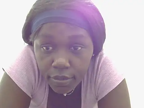 Snapshot of Heliosann chatting on 07/14/26, 11:21 Heliosann online show from 07/14/26, 11:21