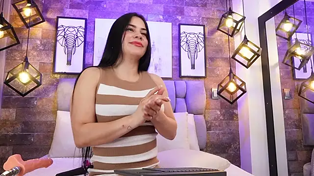 Snapshot of Miss_Isabeella chatting on 07/11/26, 12:08 Miss Isabeella online show from 07/11/26, 12:08