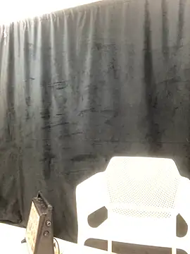 Snapshot of Kivelle28 chatting on 07/24/26, 03:32 Kivelle28 online show from 07/24/26, 03:32