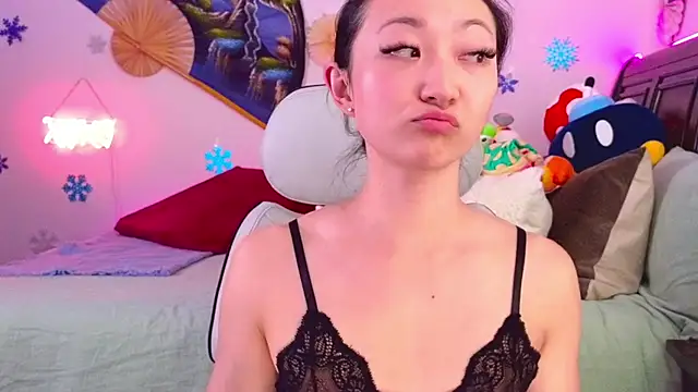 Snapshot of MySweetSofie chatting on 03/11/25, 04:43 MySweetSofie online show from 03/11/25, 04:43