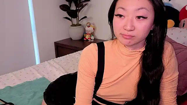 Snapshot of MySweetSofie chatting on 10/19/25, 06:19 MySweetSofie online show from 10/19/25, 06:19