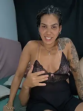Snapshot of casalfogoegasolina chatting on 07/03/26, 04:41 casalfogoegasolina online show from 07/03/26, 04:41