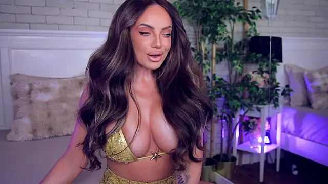 Snapshot of annabellahot chatting on 05/20/26, 03:45 annabellahot online show from 05/20/26, 03:45