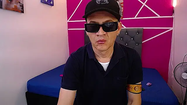 Cesirry  online show from 07/16/26, 07:20
