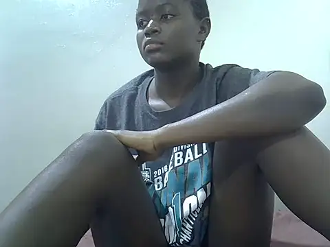 Snapshot of milky_gal_ebony chatting on 07/30/26, 03:11 milky gal ebony online show from 07/30/26, 03:11