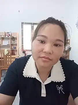 Snapshot of Holy-mi chatting on 06/28/26, 05:24 Holy-mi online show from 06/28/26, 05:24
