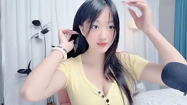 Snapshot of Winnie666999 chatting on 07/28/26, 11:05 Winnie666999 online show from 07/28/26, 11:05