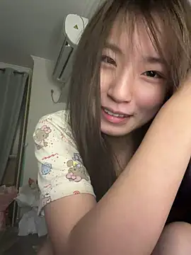 Snapshot of Uugirl00 chatting on 07/25/26, 03:42 Uugirl00 online show from 07/25/26, 03:42