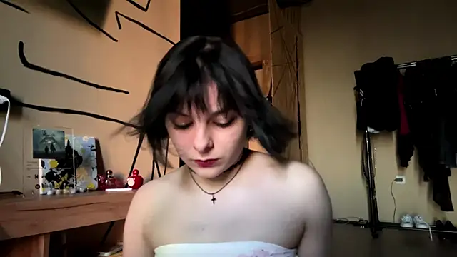 Snapshot of Reeegina chatting on 06/23/26, 04:27 Reeegina online show from 06/23/26, 04:27