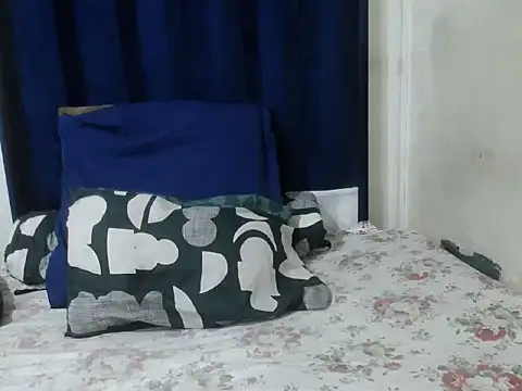 Snapshot of candyass3 chatting on 06/22/26, 06:43 candyass3 online show from 06/22/26, 06:43