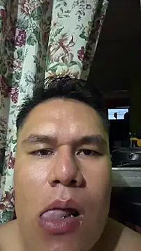 LatinoLeones online show from 06/28/26, 01:44