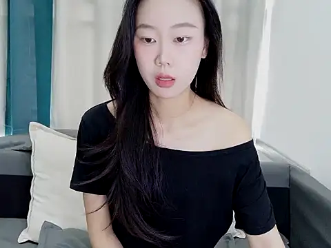 Snapshot of yuyu9988 chatting on 07/04/26, 02:40 yuyu9988 online show from 07/04/26, 02:40